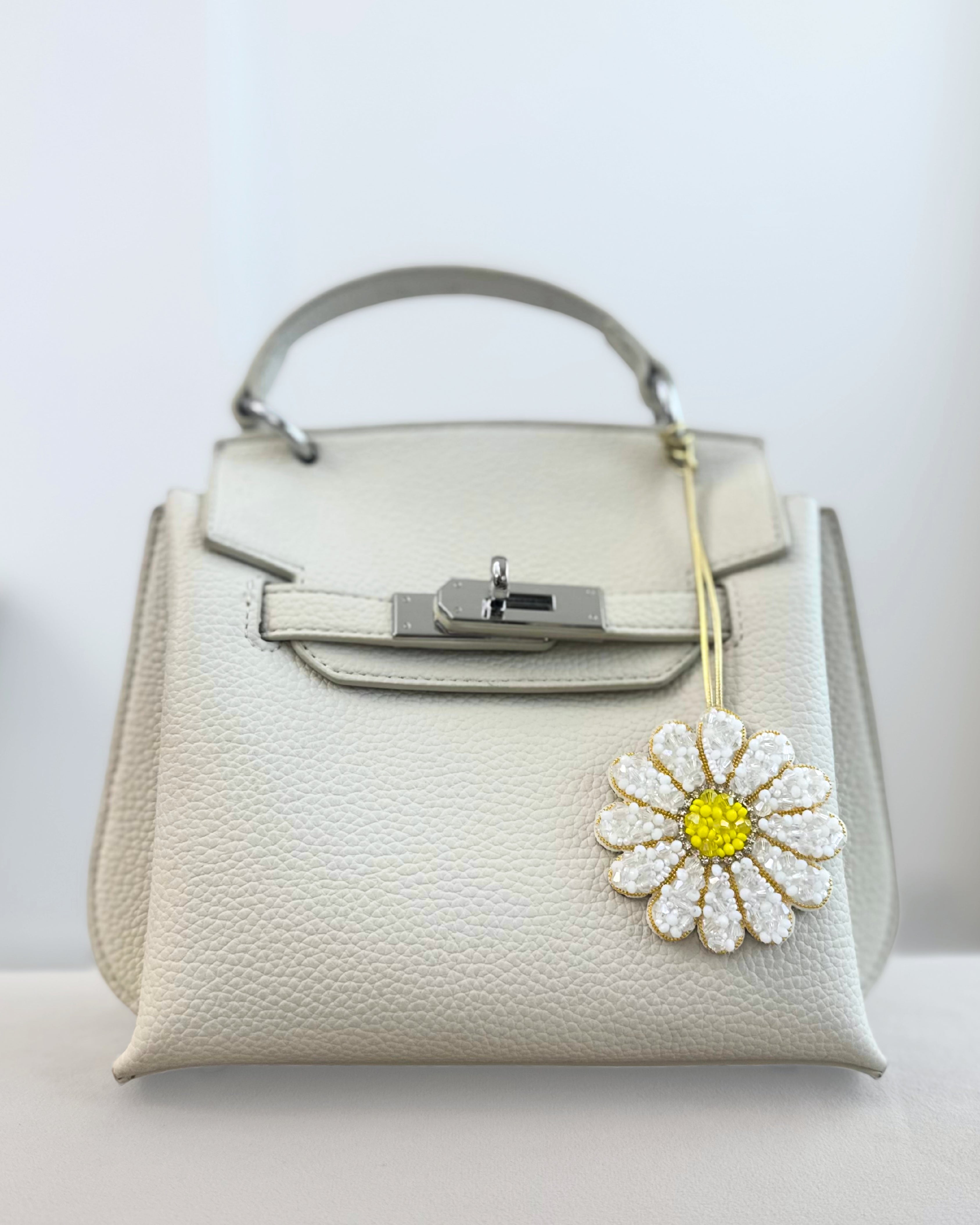 Daisy Flower Charm