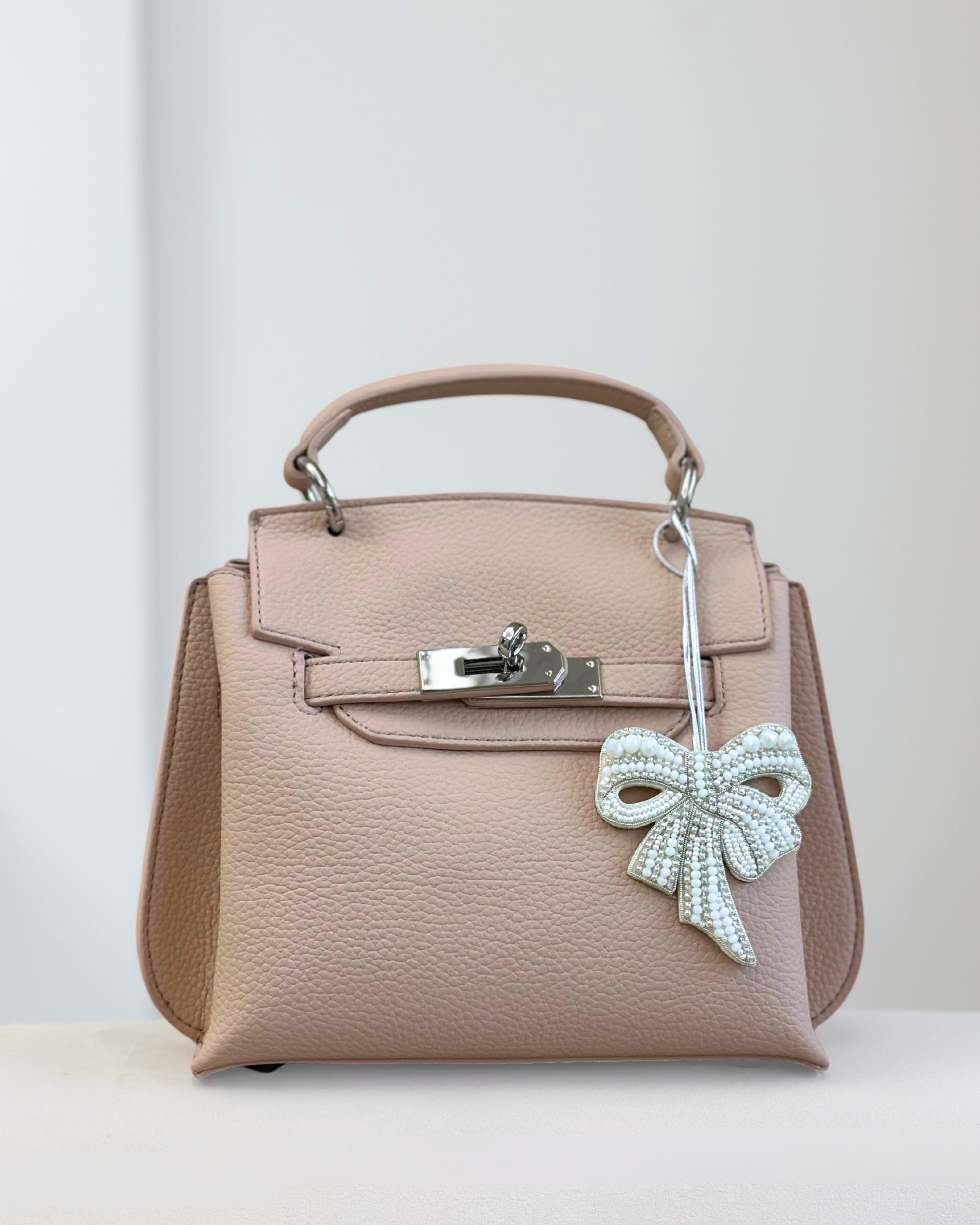 Pearly Ribbonella Charm